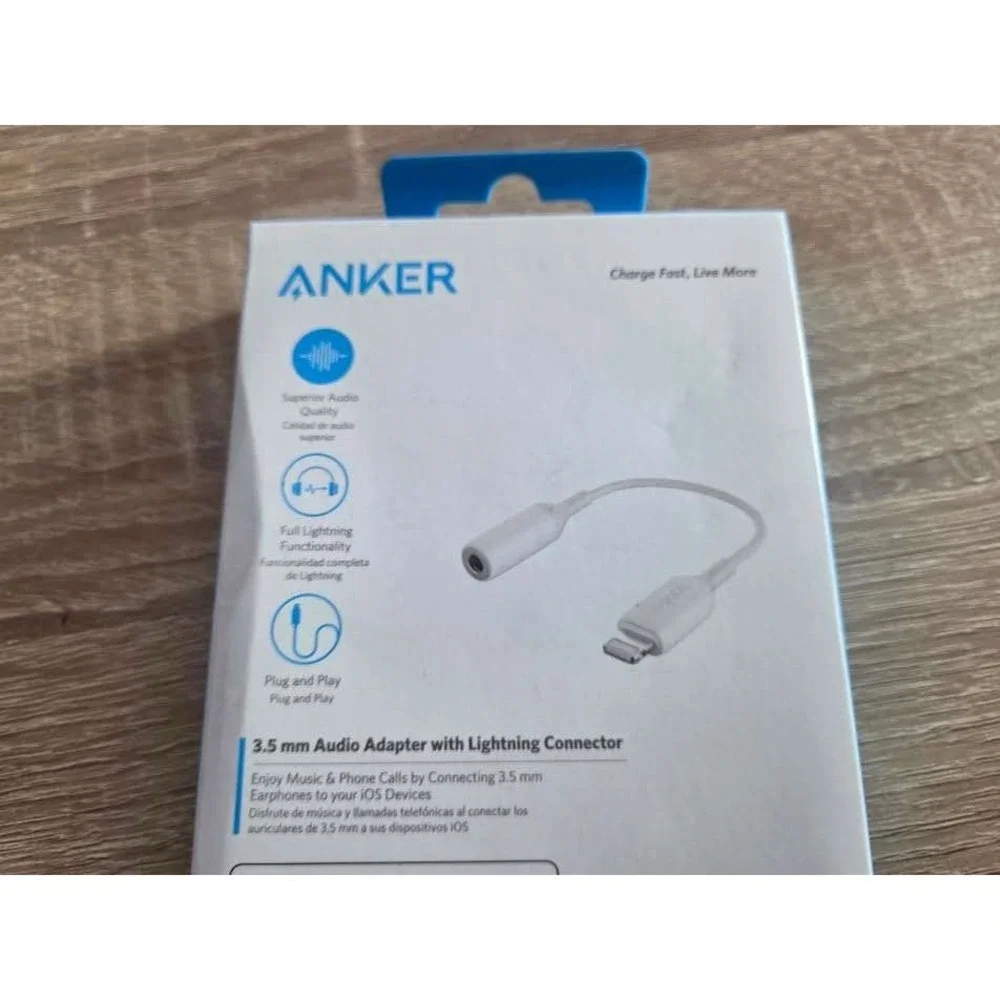 ANKER 3.5mm Audio Adapter with Lightning‎ Connector for iPhone iPod iPad